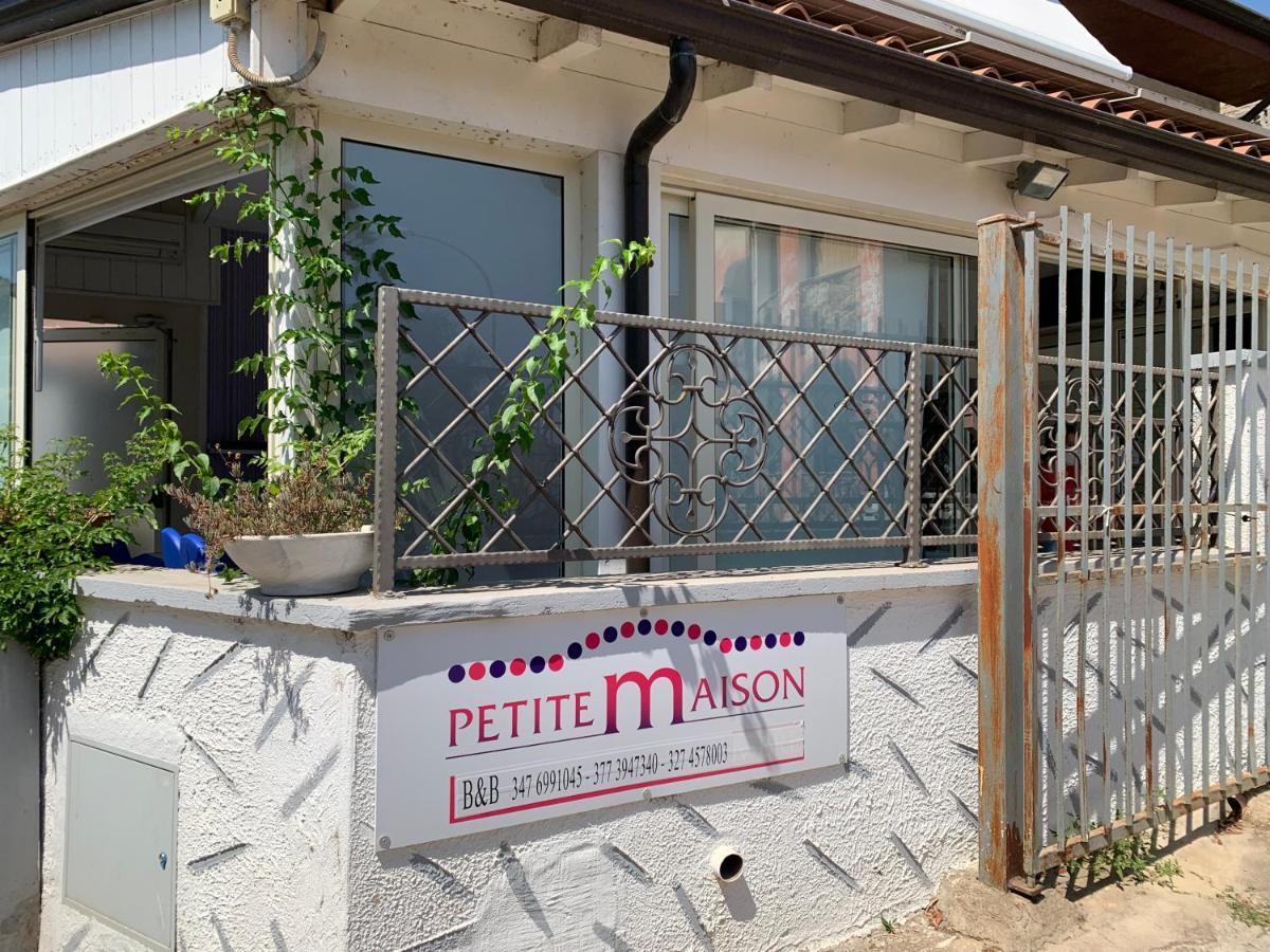 B&B Petite Maison Posada  Extérieur photo